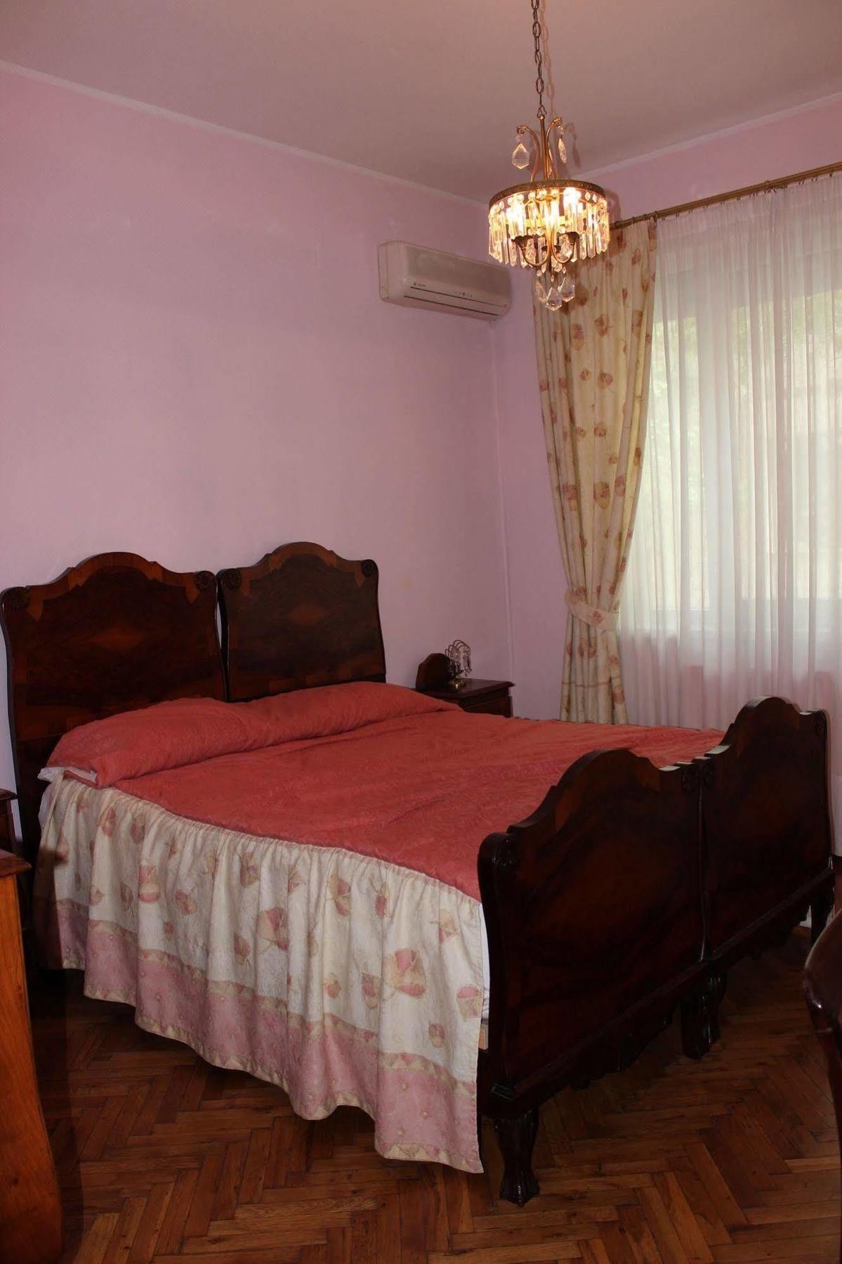 Casa Ferrari Bed & Breakfast Sofia Extérieur photo