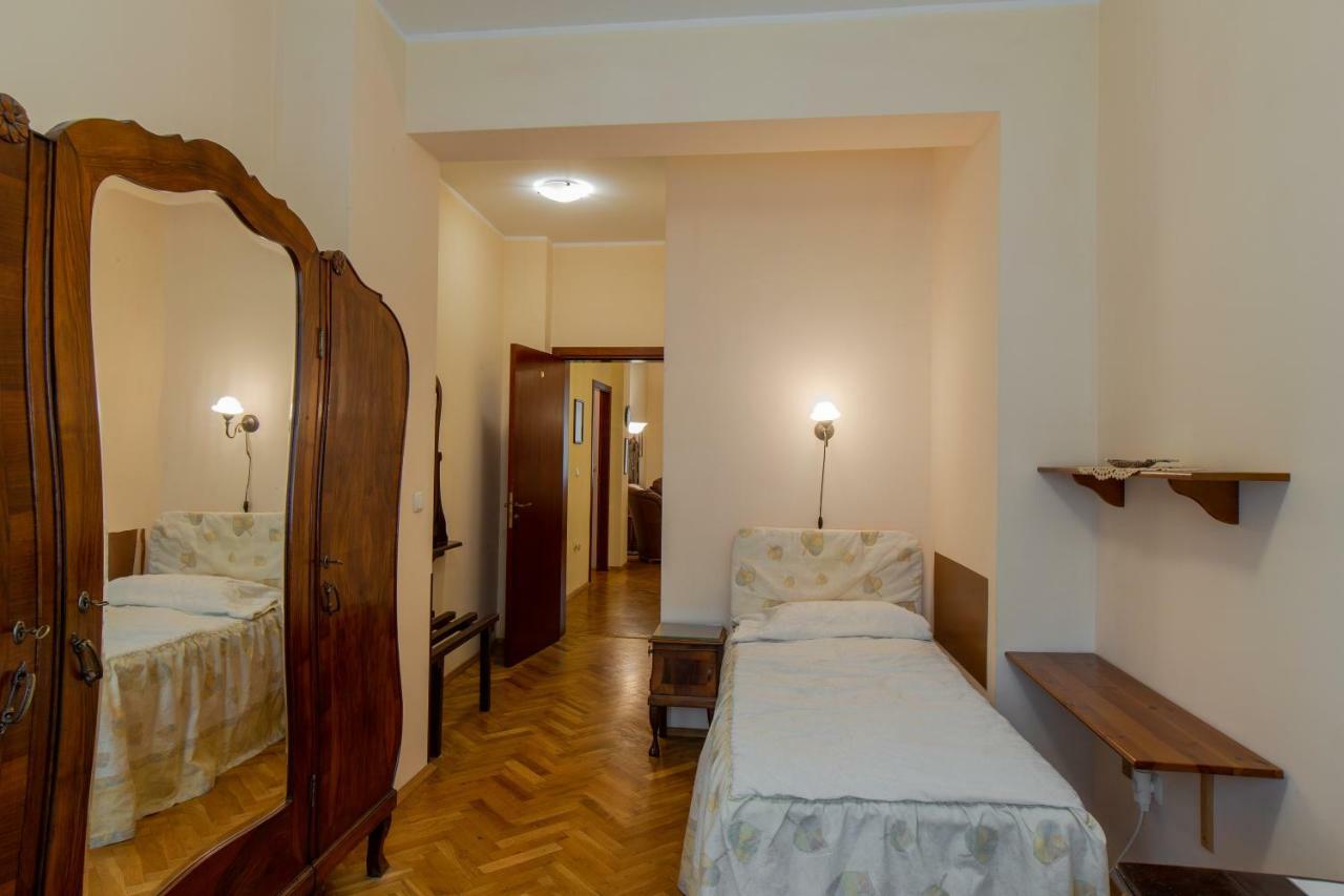 Casa Ferrari Bed & Breakfast Sofia Extérieur photo